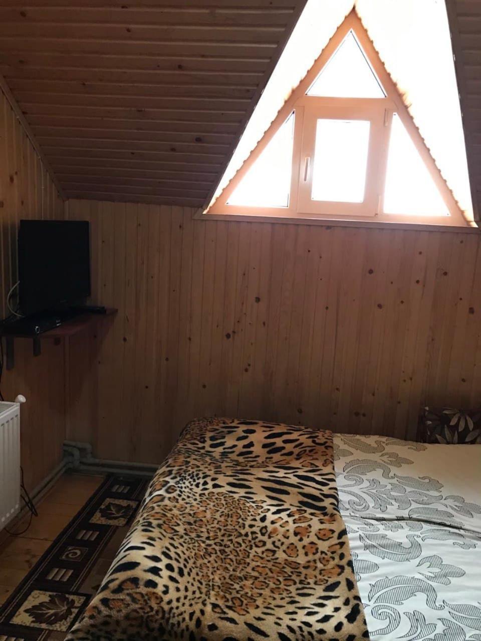 Котедж ,,Тік" Hotel ตาราริฟ ห้อง รูปภาพ