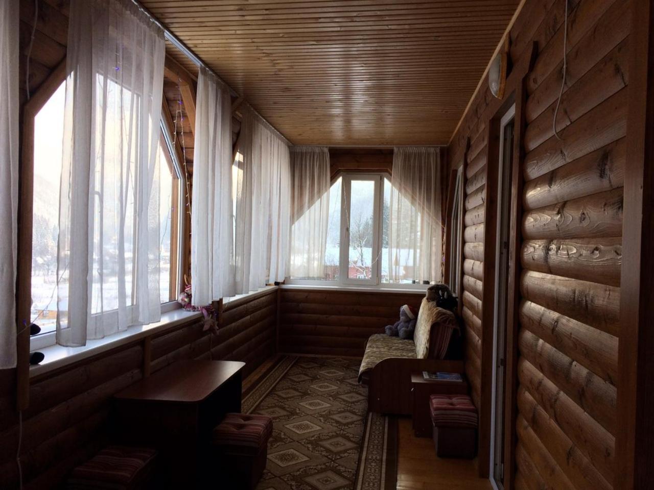 Котедж ,,Тік" Hotel ตาราริฟ ภายนอก รูปภาพ