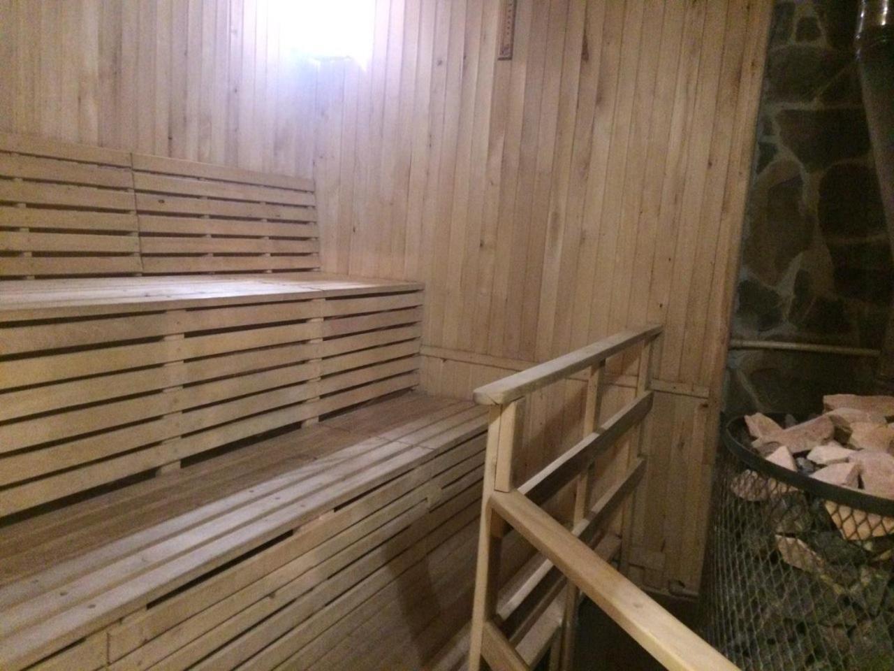 Котедж ,,Тік" Hotel ตาราริฟ ภายนอก รูปภาพ