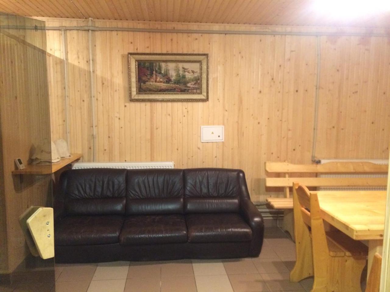 Котедж ,,Тік" Hotel ตาราริฟ ภายนอก รูปภาพ