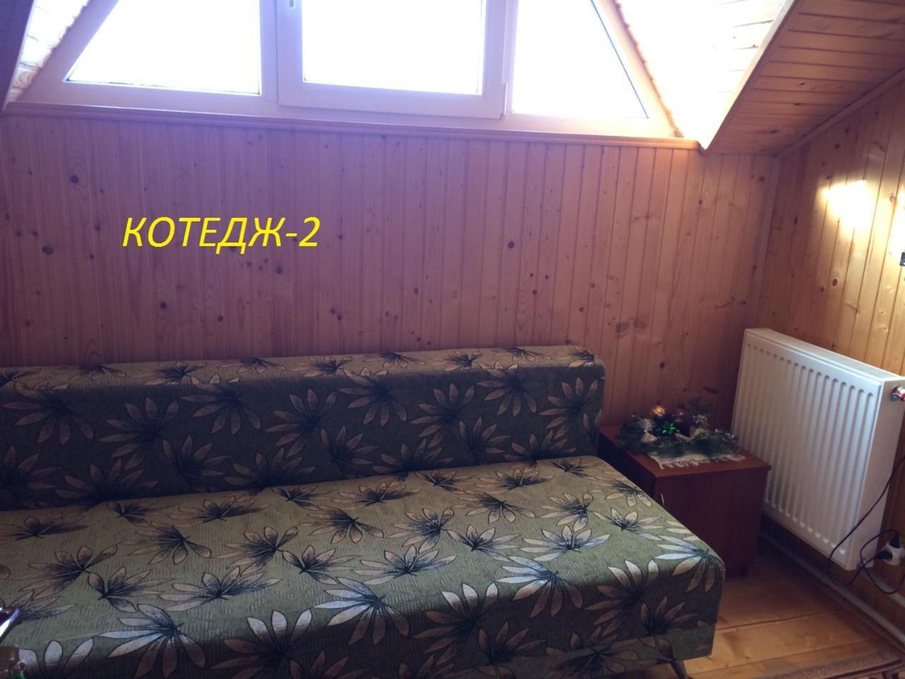 Котедж ,,Тік" Hotel ตาราริฟ ภายนอก รูปภาพ